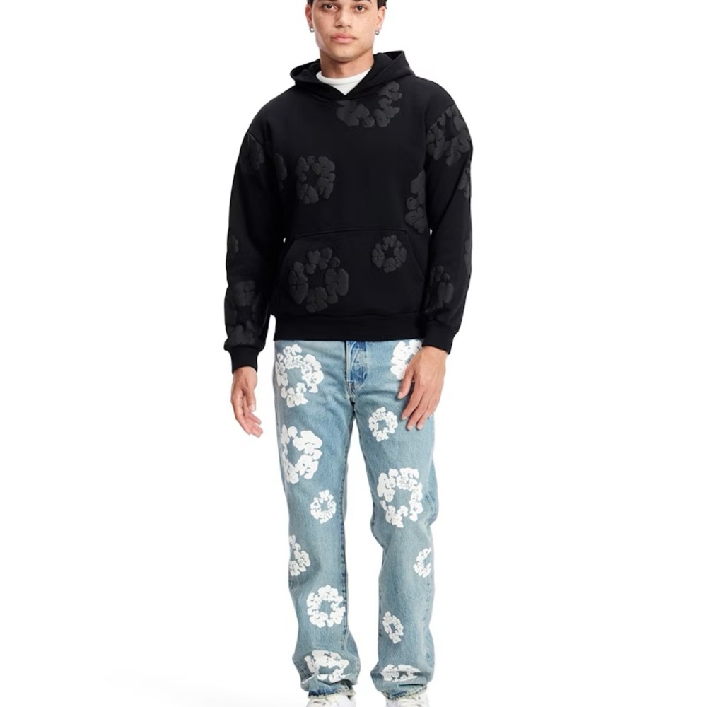 🔥 Denim Tears Wreath Hoodie – Black Monochrome 🔥 - Picture 3 of 7